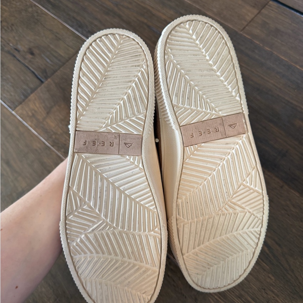 Reef Tan Sneakers with Cream Details - Picture 3 of 4